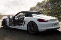 2030, Porsche Targetkan Jual Kendaraan Listrik Hingga 80 Persen