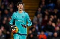 Courtois Bakal Absen Kontra Arab