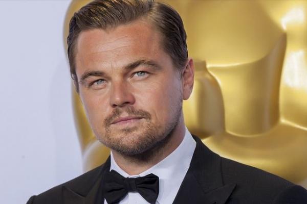 Leonardo DiCaprio mengutuk tindakan pelecehan dan kekerasan seksual yang dilakukan oleh produser Harvey Weinstein.