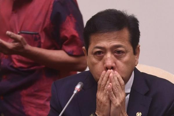 Dalih ketidakhadiran Novanto dalam pemeriksaan ini adalah terkait izin dari Presiden Joko Widodo (Jokowi).