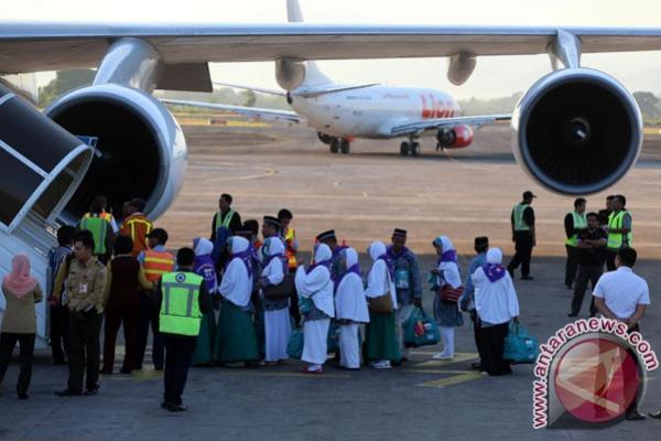 Menurut dia, pelayanan haji bukan persoalan sepele karena memiliki jangka waktu yang panjang dan melibatkan banyak jamaah dan petugas yang menyertainya.