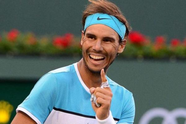 Rafael Nadal memastikan satu tempat di partai final, usai menyisihkan Roger Federer pada Jumat (7/6), di Prancis Terbuka ke-12.