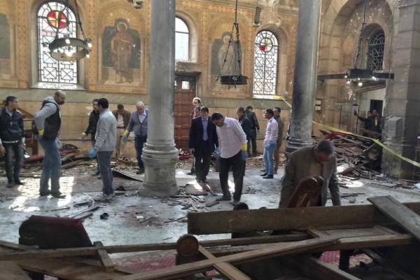 Serangan bom ini terjadi persis seminggu sebelum paskah Kristen Koptik dan bulan ini Paus Fransiskus dijadwalkan mengunjungi Mesir.