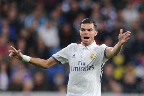Bek Tengah Real Madrid, Pepe di pastikan absen pada putaran pertama babak perempat final Liga Champion