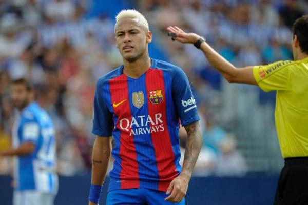 Neymar ditanya soal kemungkinan kembali ke klub lamanya, Barcelona.