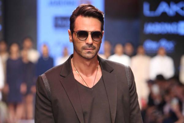 Arjun Rampal membantah rumor yang mengatakan ia melakukan serangan terhadap seorang pria di salah satu klub malam yang terletak di New Delhi, India