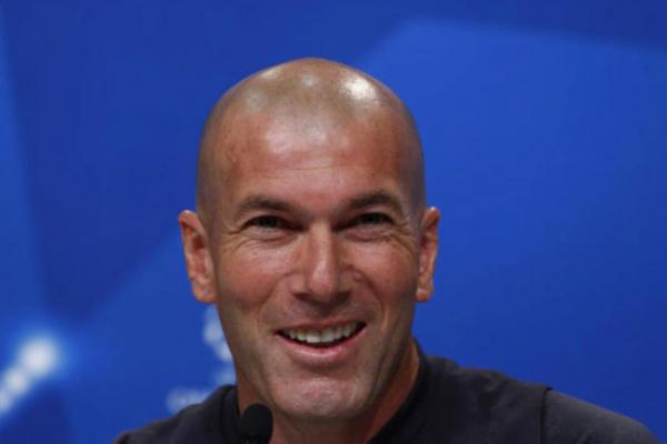 Pelatih Zinedine Zidane tak mau sesumbar bisa mengalahkan The Lily Whites 
