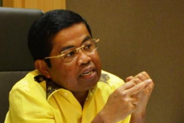 Idrus diperiksa sebagai saksi untuk tersangka anggota Komisi III DPR dari Fraksi Golkar Fayakhun Andriadi (FA). 