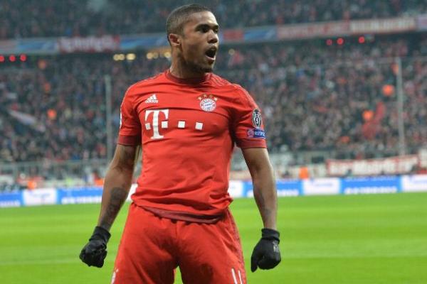 Bayern Munich dikabarkan tidak berniat mendatangkan Douglas Costa dari Juventus secara permanen