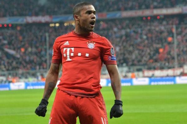 Bayern Munich dikabarkan tidak berniat mendatangkan Douglas Costa dari Juventus secara permanen