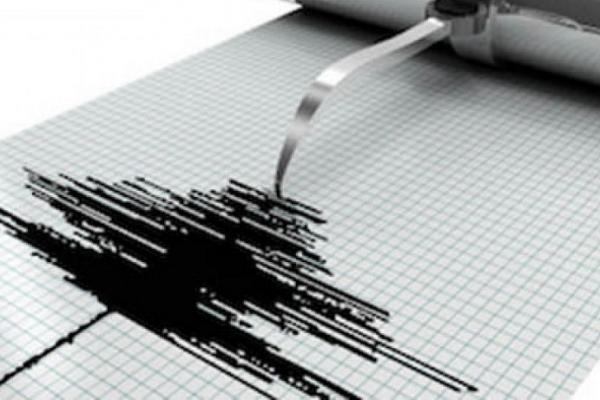 Gempa berskala 6,9 skala ritcher mengguncang Daerah Khusus Ibukota (DKI) Jakarta malam ini