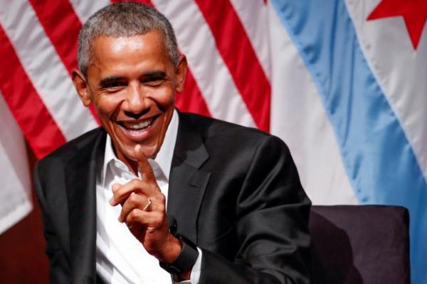 Barack Obama presiden itu termasuk di antara 500 orang Amerika dalam daftar hitam terbaru Moskow