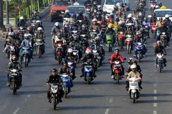 Honda mencatat penjualan sebanyak 3.928.788 unit, Yamaha 1.063.866 unit, Kawasaki 43.540 unit, Suzuki 18.380 unit, dan TVS 2.942 unit