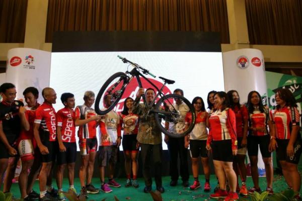 Gowes Pesona Nusantara akan di catat di Museum Rekor Indonesia (Muri) karena ada satu tim peseda profesional yang akan menempuh jarak 5000 km dari Sabang hingga Magelang, Jawa Tengah.
