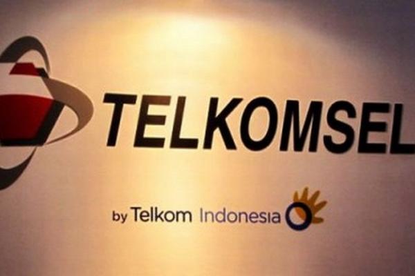 Situs resmi Telkomsel sebagai operator nomor wahid di Indonesia dijebol atau diretas oleh hacker.