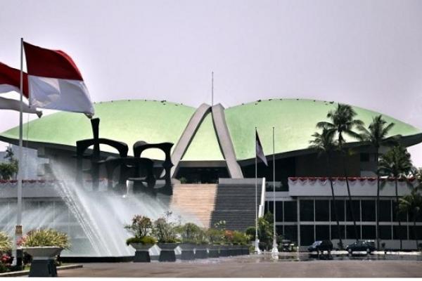 Pelaksanaan Sidang Tahunan MPR dan Sidang Bersama DPR RI-DPD RI yang sederhana dan menerapkan protokol kesehatan ketat diapresiasi.