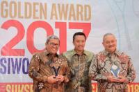 Eko Yuli dan Sri Wahyuni Atlet Terbaik Golden Award 