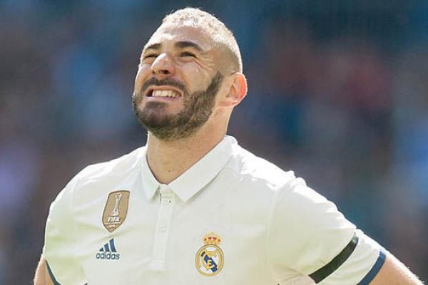 Dari 13 pertandingan terakhir, Benzema baru mencetak dua gol saja.