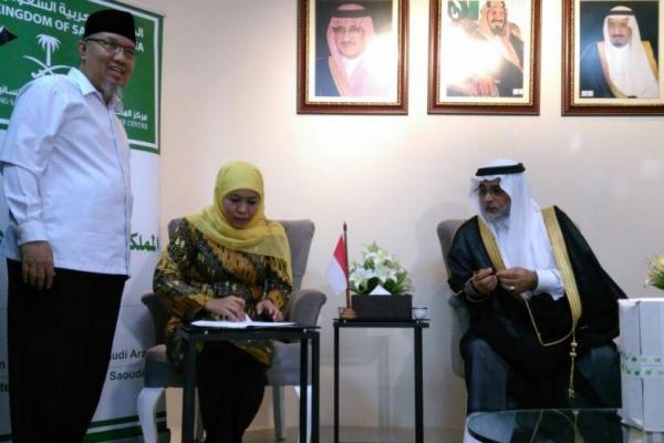 Menteri Sosial Khofifah Indar Parawansa menilai bantuan kurma tersebut sebagai bentuk penghargaan Saudi.
