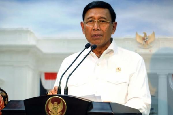 Menko Polhukam Wiranto menyatakan aparat keamanan telah memetakan titik rawan jelang pemilu. Ia oprimis semua berjalan aman dan lancar.