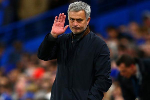 Setelah melakoni 13 pertemuan dengan Jose Mourinho, manajer asal Prancis tersebut akhirnya mampu meraih kemenangan.