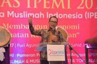 Menteri Hanif Luncurkan Gerakan Nasional Muslimah Membangun