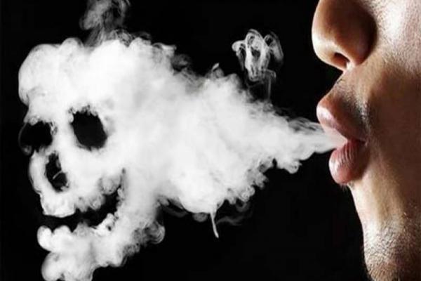 Vape tetap mengandung zat yang berbahaya bagi tubuh. Karena itu iklan vape di media sosial seharusnya tidak diperbolehkan.