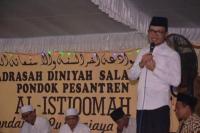 Menaker: Perlu Diperkuat Kerjasama Pesantren, Pemerintah, dan Industri