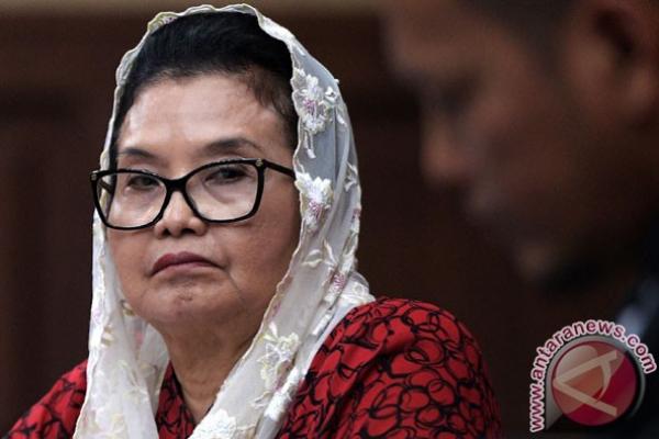 Sebelumnya, Siti divonis 4 tahun penjara oleh majelis hakim pada Pengadilan Tipikor Jakarta.