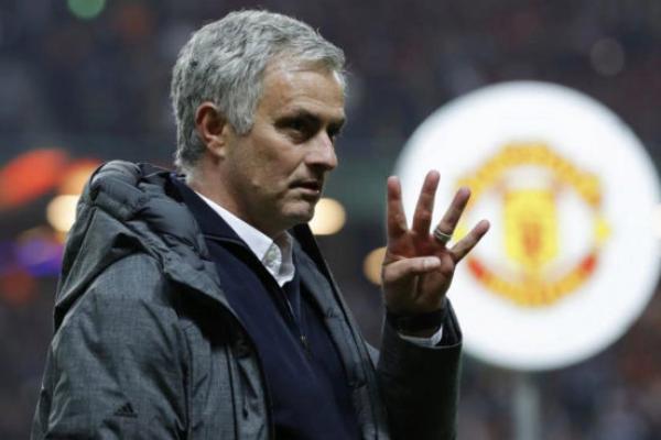 Mantan pelatih Manchester United, Jose Mourinho mengungkapkan pekerjaan berikutnya dalam manajemen akan mencakup bekerja dengan orang-orang yang ia cintai.