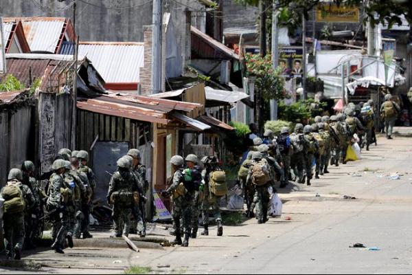 Militan ISIS yang menguasai kota Marawai, Filipina, menyandera salah seorang pastor Katolik.