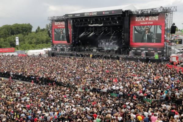 Konser Rock am Ring di Jerman dihentikan pihak kepolisian akibat adanya ancaman teroris