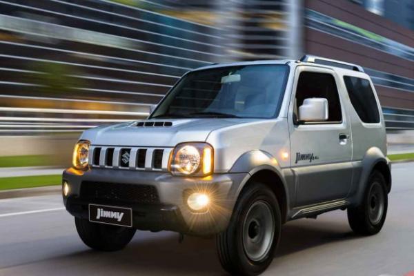 Secara tampilan Jimny terbaru berbeda dari para pendahulunya. Kini lebih berdesain futuristik.