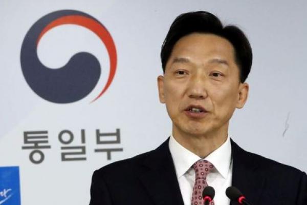 Kementrian Unifikasi Korea Selatan pada Senin (5/6) akan menanyai empat warga Korea Utara yang berhasil diselamatkan dari perairan lepas di pantai timur