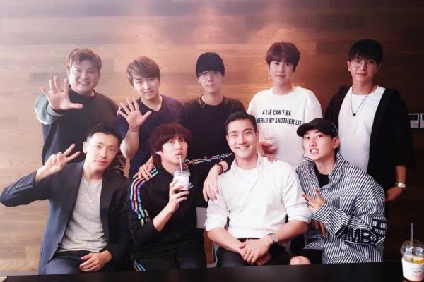 Dalam acara khusus mini album keduanya