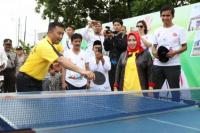 Kick Off Gala Desa, Menpora Main Tenis Meja Lawan Bupati Kukar