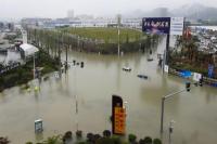 Empat Hari Diguyur Hujan, China Banjir