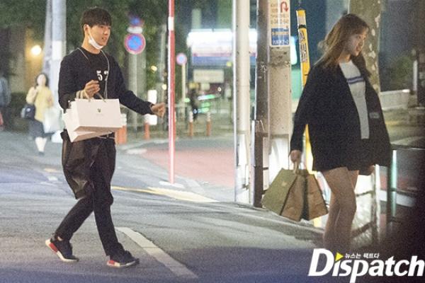 Son Yeon Jae dan FTISLAND Choi Jonghoon dilaporkan beracaran Keduanya beberapa kali tertangkap kamera Dispatch ketika sedang jalan berdua