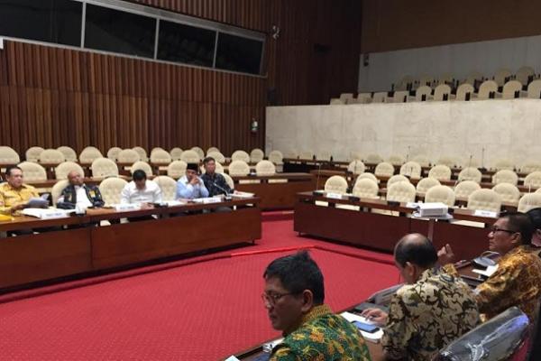 Pansus Hak Angket Komisi Peberantasan Korupsi (KPK) menggelar rapat dengar pendapat umum dengan Pusat Laboratorium Forensik (Puslabfor) Mabes Polri.