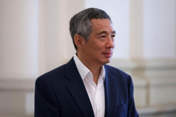 Perdana Menteri Singapura, Lee Hsien Loong, dituding oleh adik kandungnya sebagai pemimpin politik yang telah kehilangan kepercayaan dirinya dan menuduh kakaknya sebagai seorang yang menyalahgunakan kekuasaan.