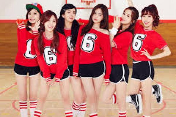 Girlgrup APINK menerima ancaman kematian, satu unit polisi pun diberangkatkan untuk melindungi girlband gawangan Plan A Entertainment tersebut.