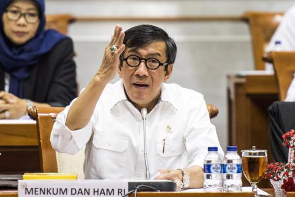 Ketua Umum PPP hasil Muktamar Jakarta Djan Faridz mengancam akan mempolisikan Menteri Hukum dan Hak Asasi Manusia (Menkumham) Yasonna Hamonangan Laoly.