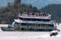 Kapal Wisata Tenggelam di Kolombia