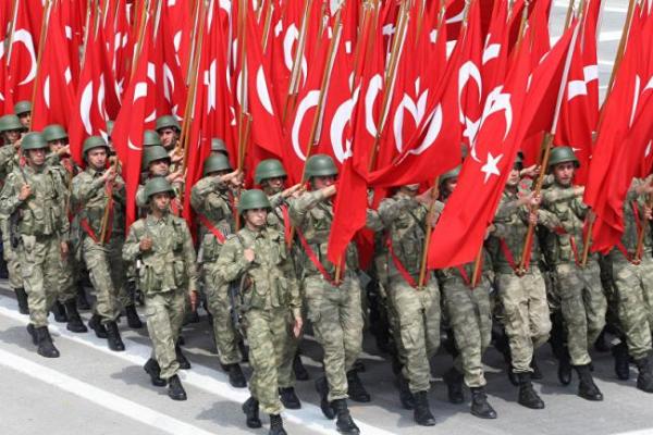 Dikatakan Bozdag, teroris PYD/PKK seharusnya diinstruksikan untuk meninggalkan wilayah sisi kiri Eufrat dan berhenti melawan Turki.