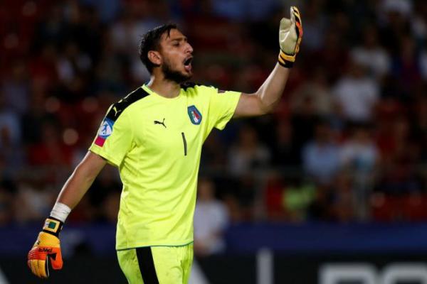 Kemarahan para fans bergejolak saat Donnarumma belum memberikan keputusan untuk menandatangani perpanjangan kontrak