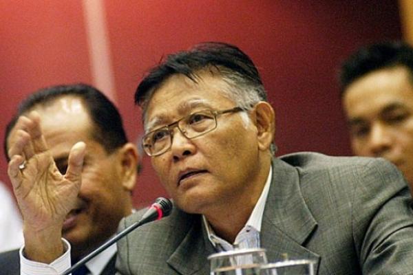 Nama Ketua DPR Setya Novanto (Setnov) hilang dalam vonis dua terdakwa kasus korupsi e-KTP, Irman dan Sugiharto. Bagaimana bisa?