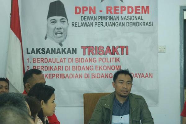Undangan sudah ditandatangani Ketum REPDEM yang juga anggota DPR Komisi III Masinton Pasaribu dan telah disebar kepada seluruh DPD dan DPC REPDEM se Indonesia.