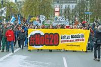 Jelang G20, Demonstran Bentrok dengan Polisi