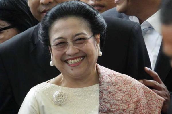 Sebagai Ketua Umum, dikatakan Megawati, dirinya sebelum memutuskan untuk mendukung pasangan calon (Paslon) harus menguji secara hati-hati.