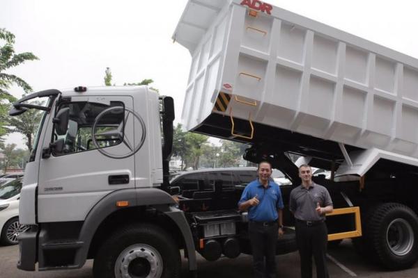 Salah satu perusahaan kontraktor pertambangan yang bergelut di bidang jasa transportasi pengangkutan batu bara telah mencoba performa Axor.